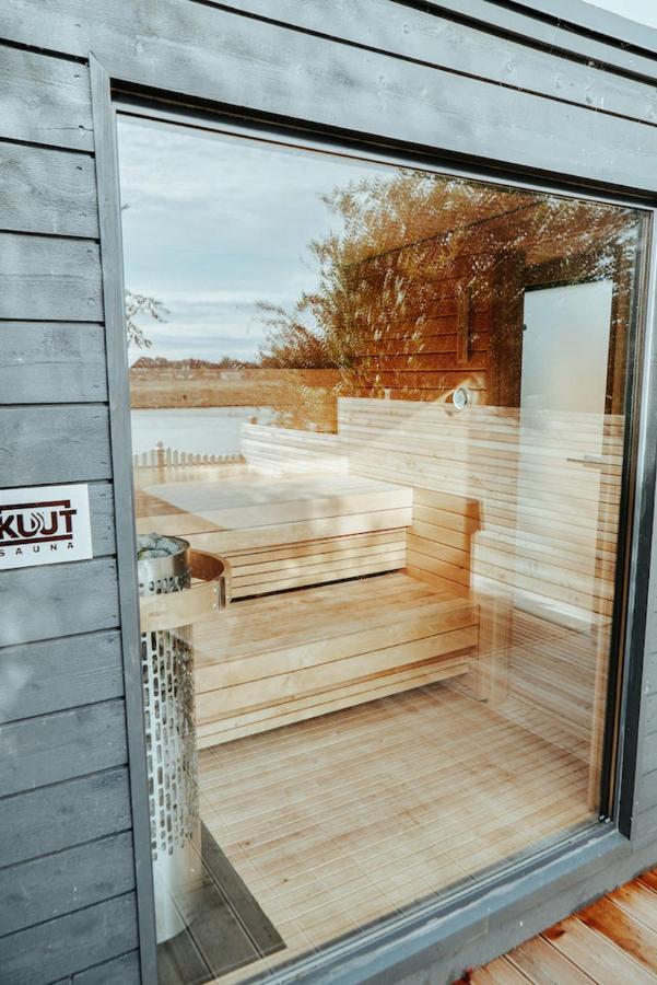 Wunderschoene Fewo Direkt Am Meer Mit Whirlpool & Sauna Nordstrand Exteriör bild